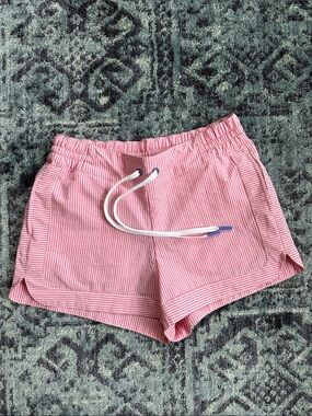 Vineyard Vines Stripped Shorts
